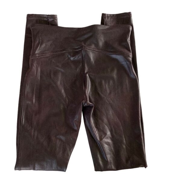 Spanx Faux Leather Leggings in wine, size Small - Picture 4 of 8